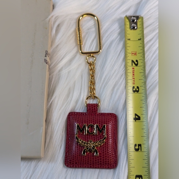 ♥️ MCM Red Pebbled Leather Keychain/Bag Charm ♥️ - Picture 6 of 6